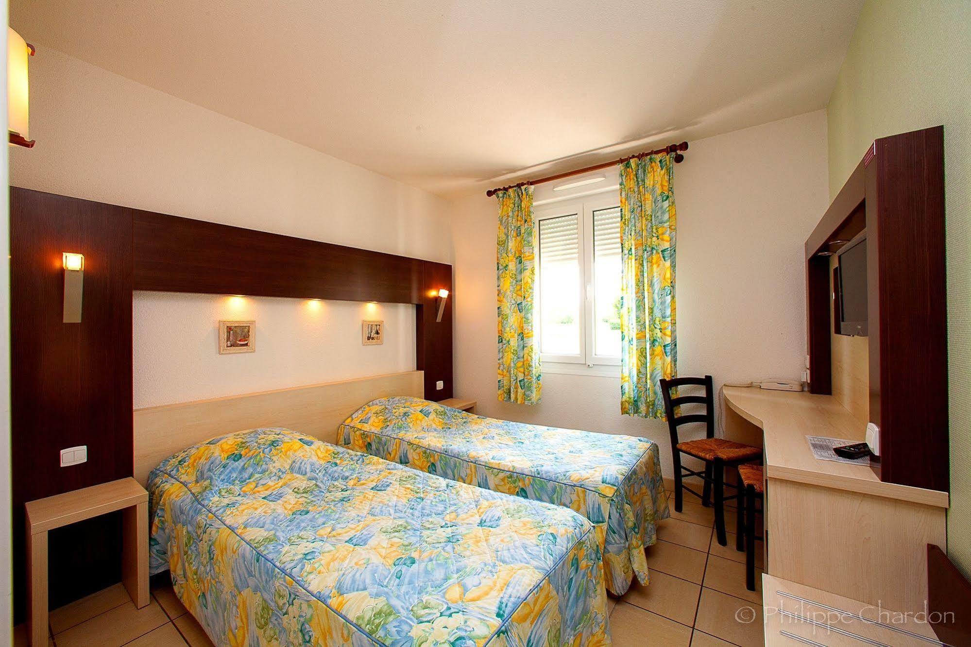 Logis Jum'Hotel Saints-Geosmes Exterior foto